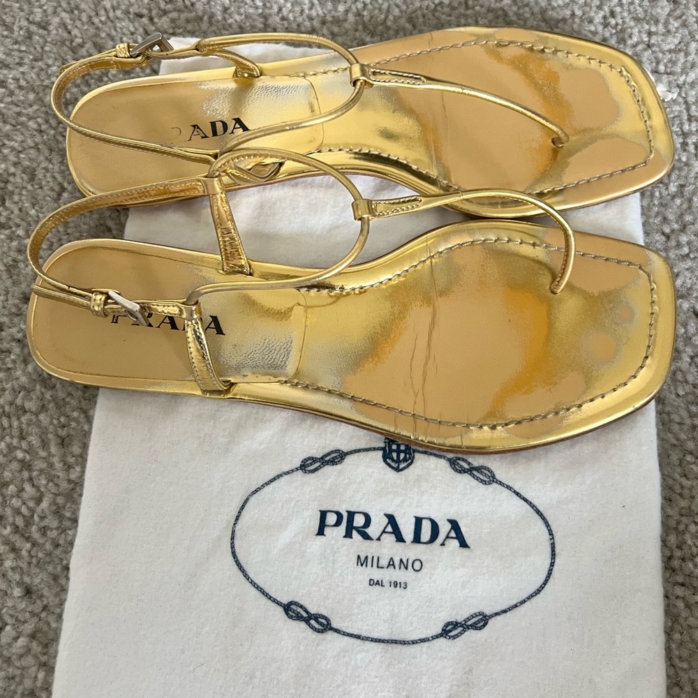 Prada flat gold leather thong sandals size 39